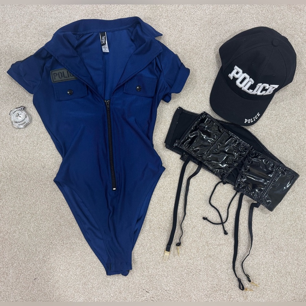Women’s Sexy Cop Costume